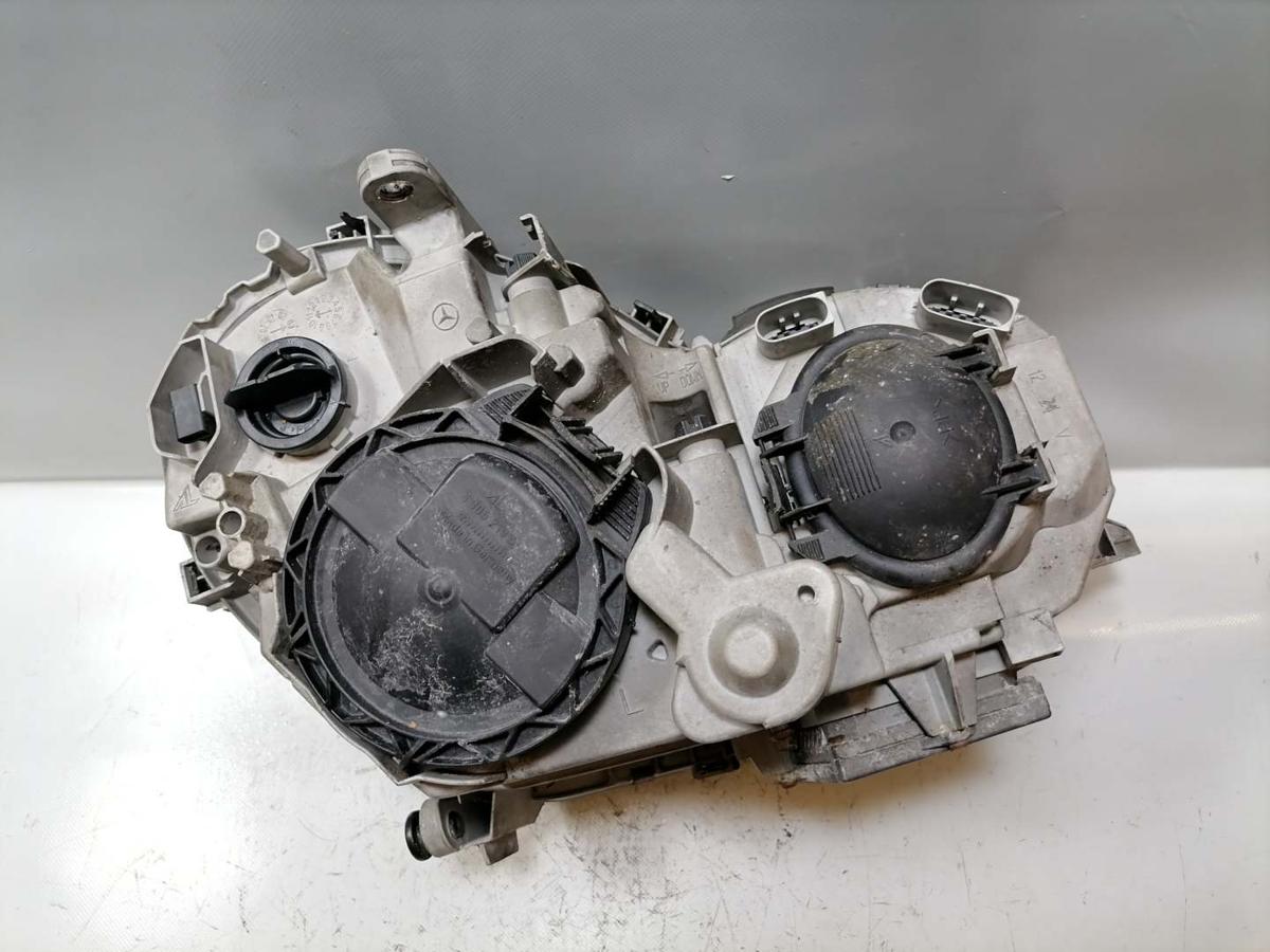 Mercedes C Klasse W203 original Scheinwerfer links Xenon vergilbt BJ03